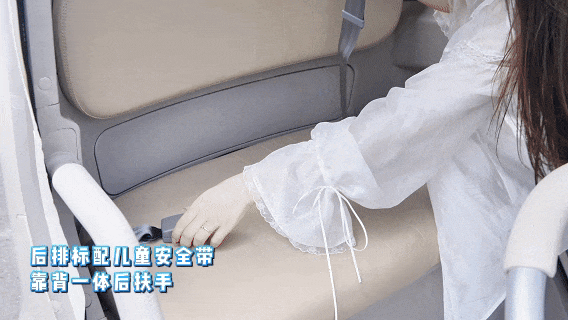 驭见优雅智领未来金彭VITAV4重塑高端休闲四轮出行新标杆