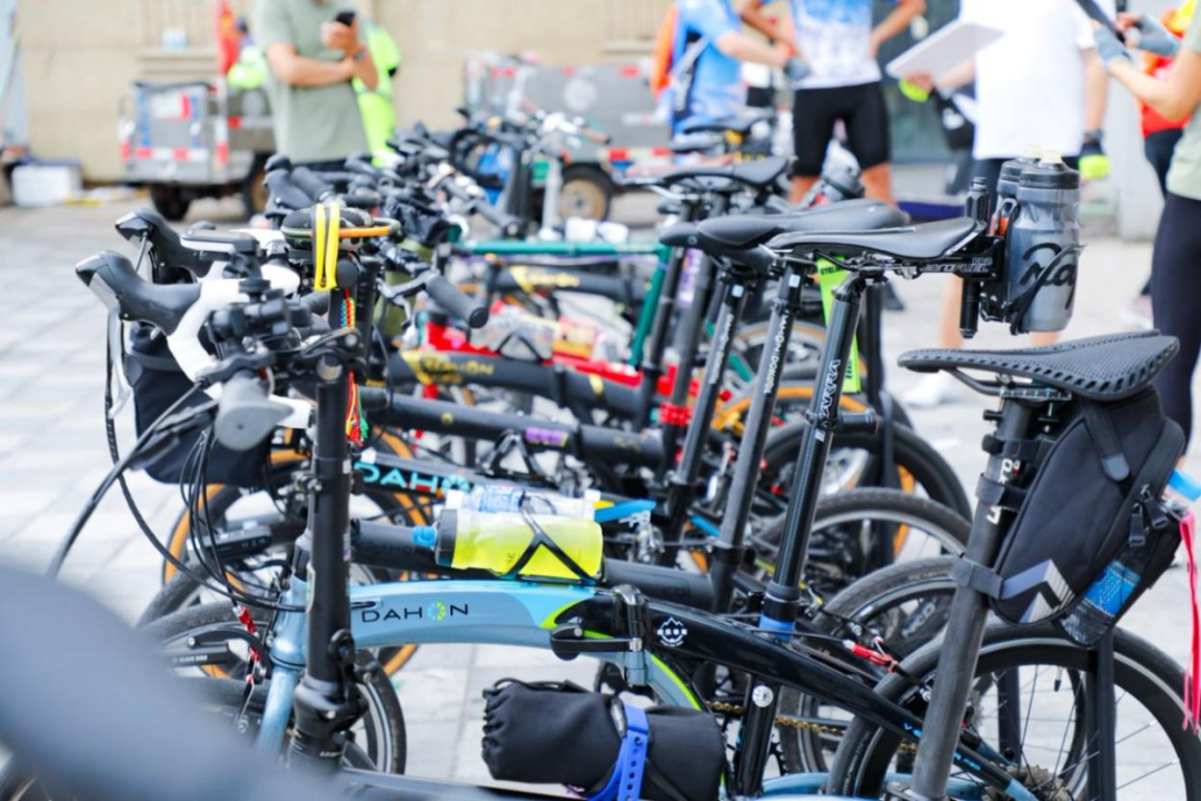 我与大行一骑向未来哈尔滨百人骑行活动圆满收官