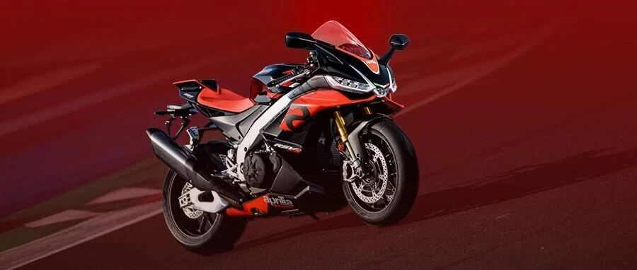 专业车手集结！查收Aprilia RSV4简历