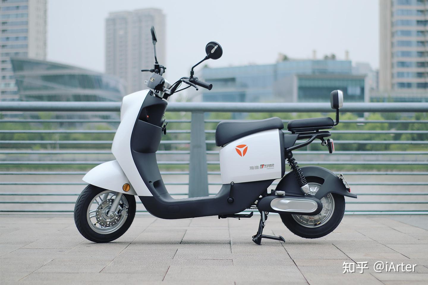 能否在新国标下解决通勤焦虑？雅迪冠能2.0 DM6电动车深度体验