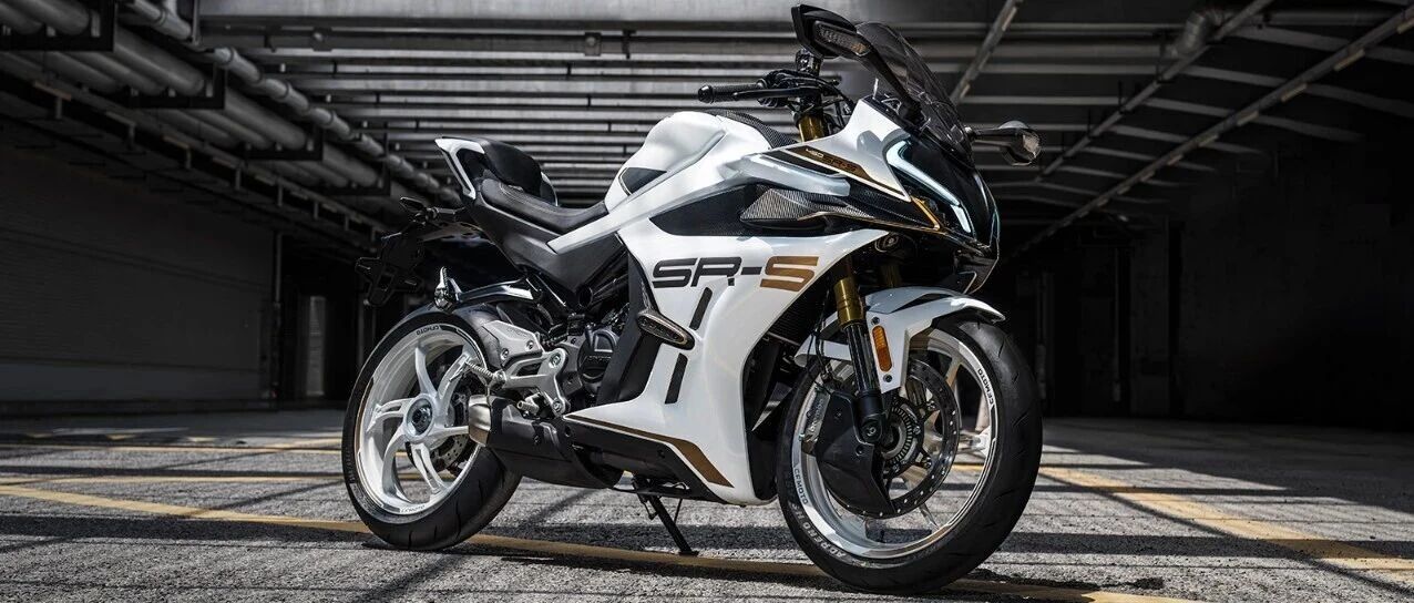 ¥27980！450SR-S 2025款 全新战斗涂装，现已登场！