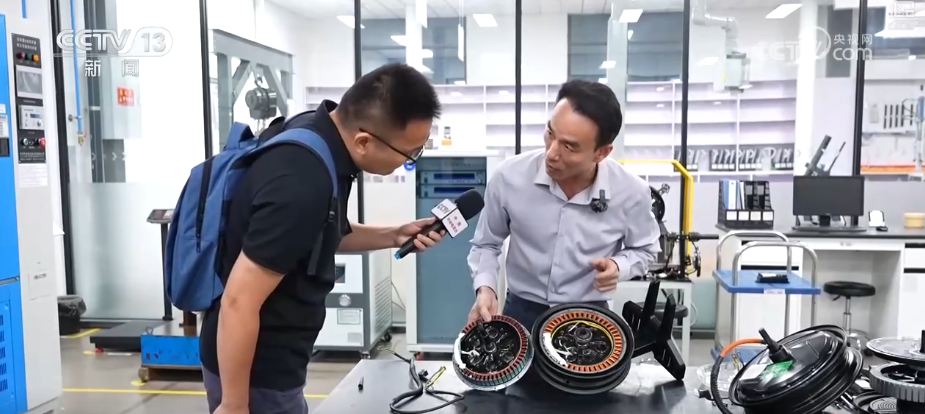 爆了！曾经称霸国内大街小巷的“小电驴”，正在海外掀起一场出行革命！