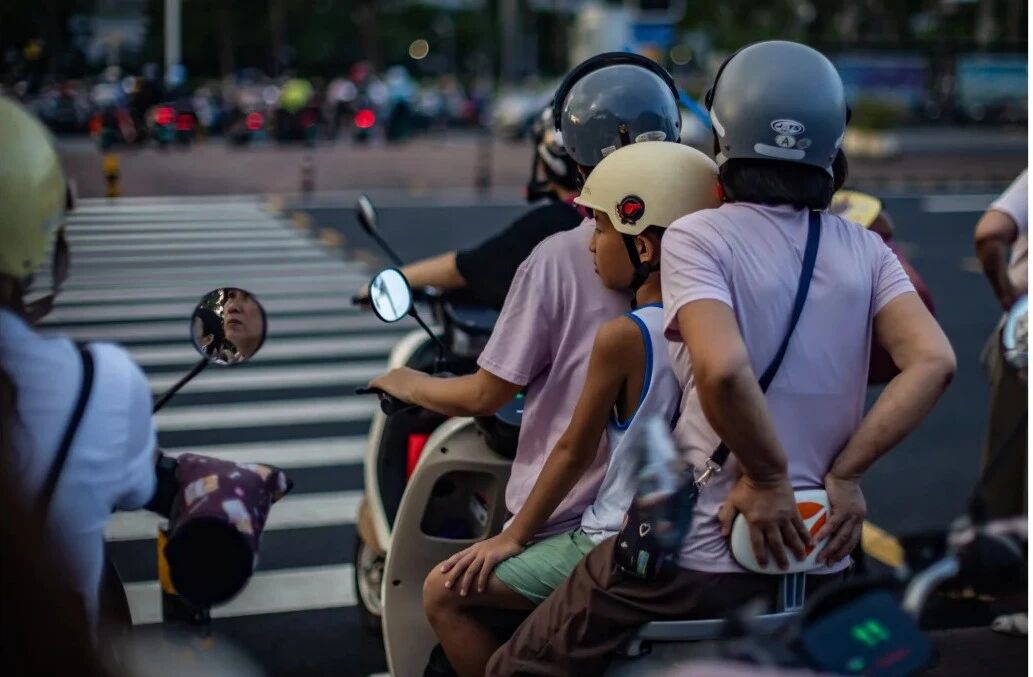 2025年电动自行车新国标全面实施丨为啥消费者宁愿多花钱买“旧”车？