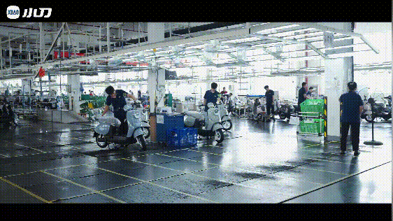 从赛道到卖场：小刀如何用骑行引爆销量？