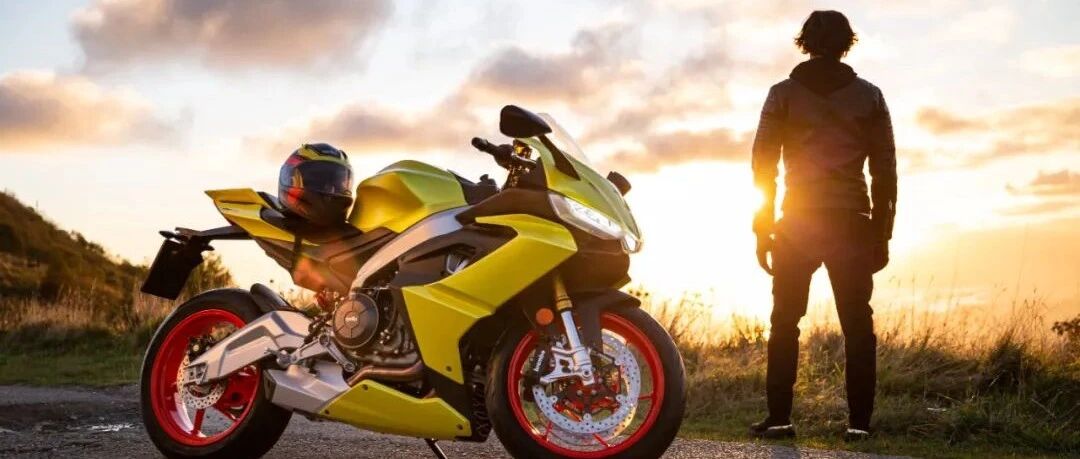 丰富科技配置，纵享畅快骑行！Aprilia RS660