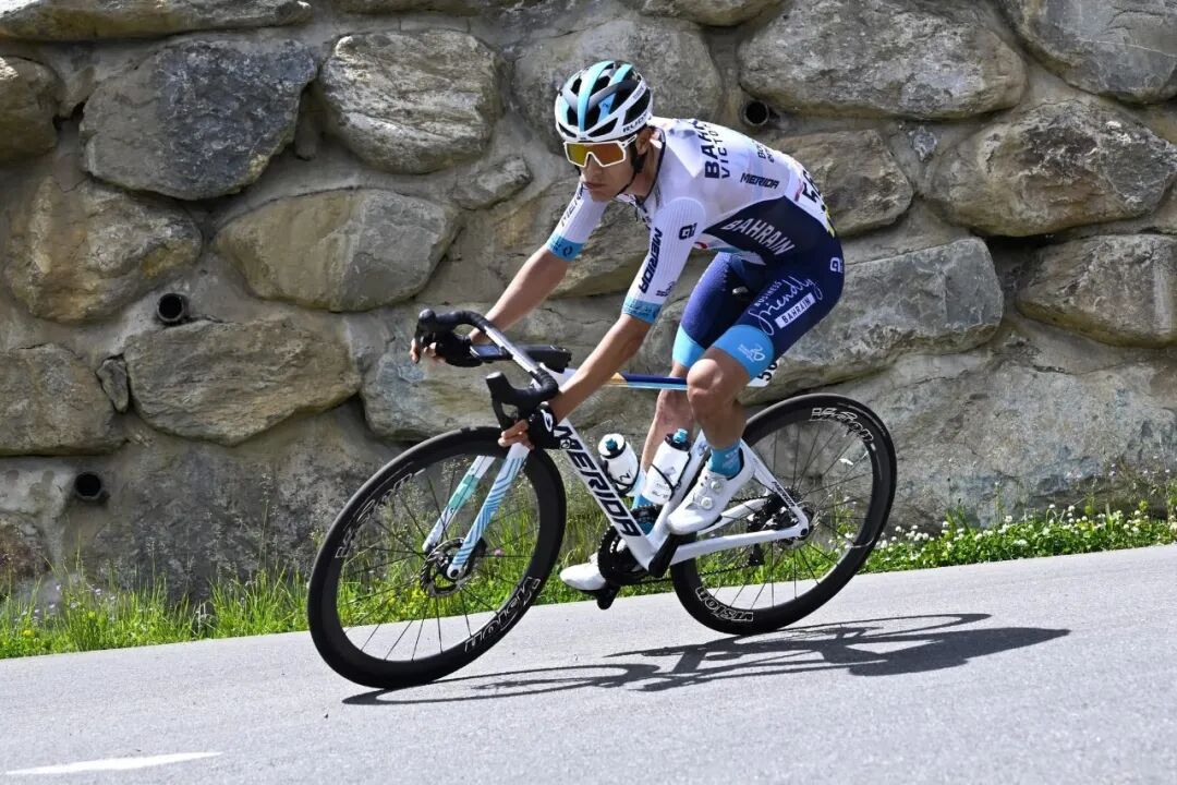 [2025-06-16]巴林胜利车队勇夺环多菲内第8赛段冠军