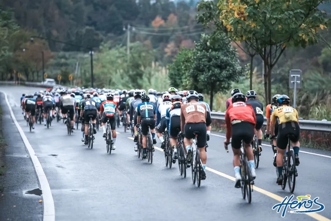 [2025-11-11]美利达自行车携手第十九届环千岛湖自行车赛共同探索骑行的快乐