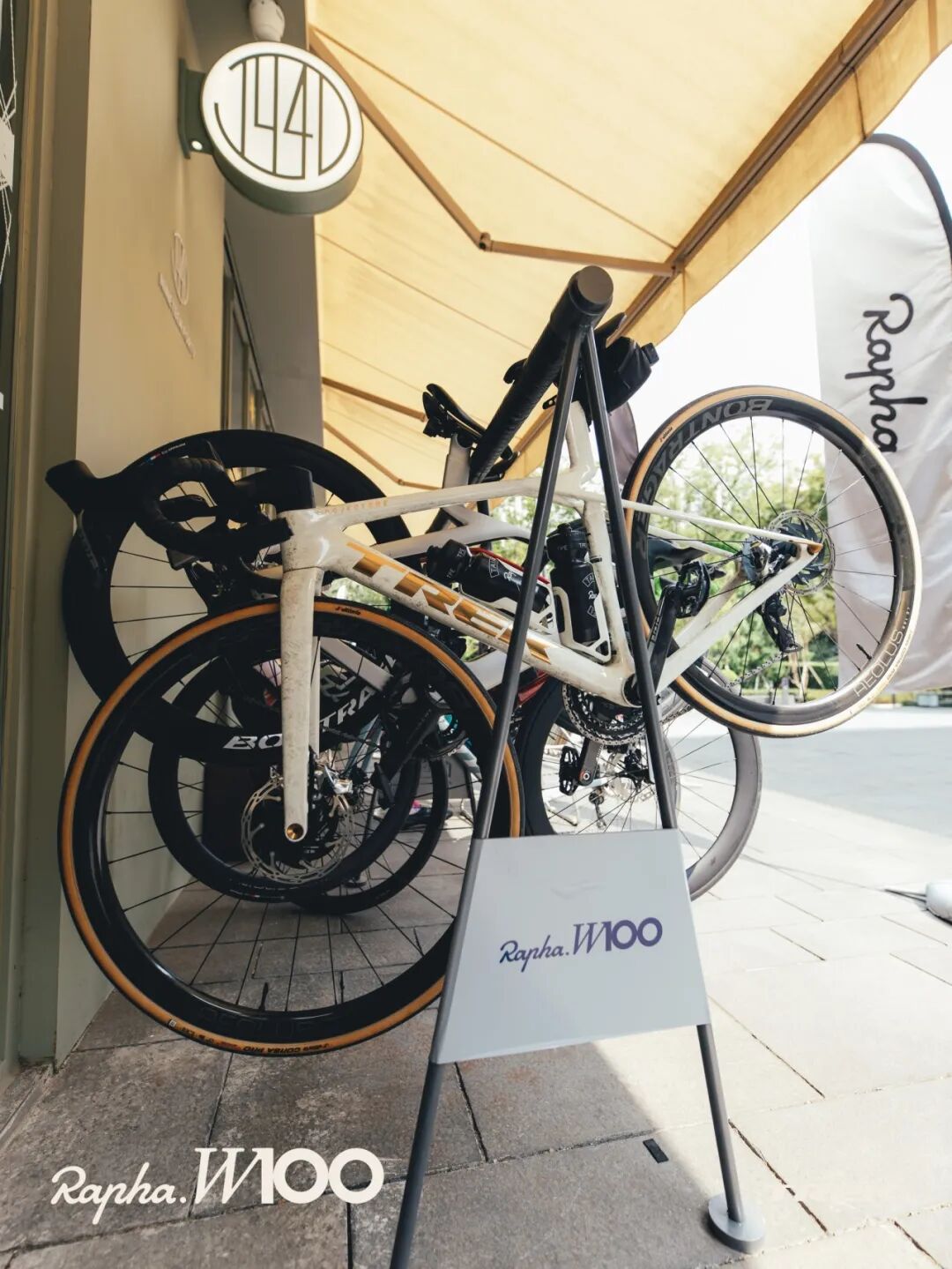 MCC921浦东机场咖啡骑