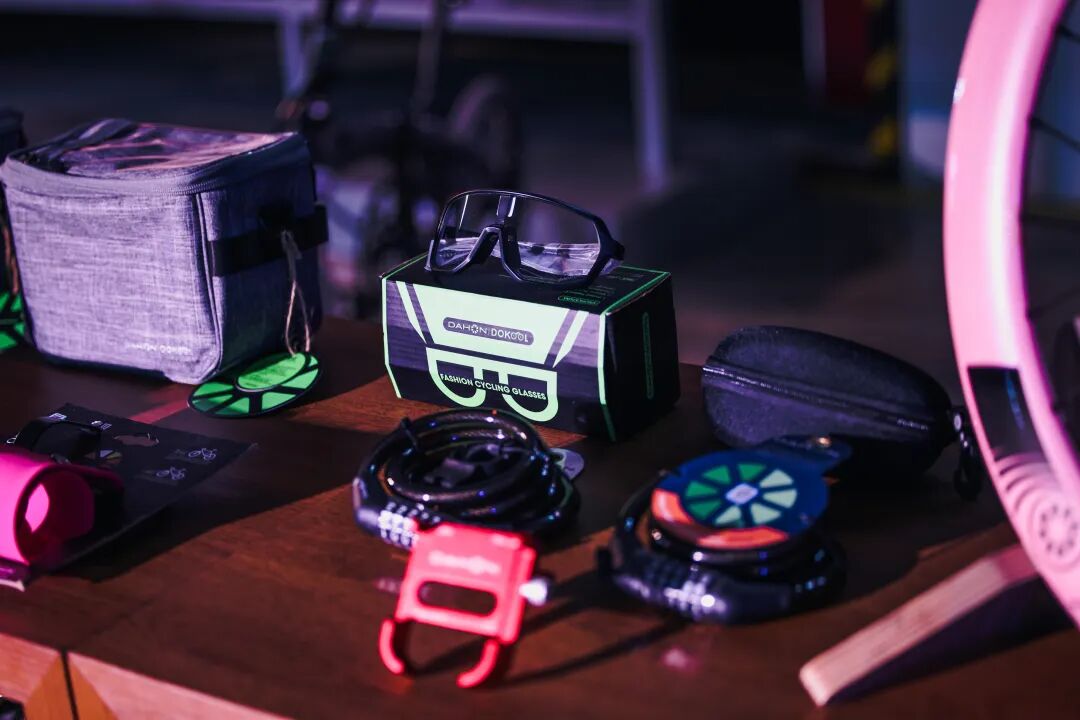 [2025-07-22]跨界共生骑遇未来DAHON大行奇瑞iCAR联名活动正式启幕开启42出行新风尚