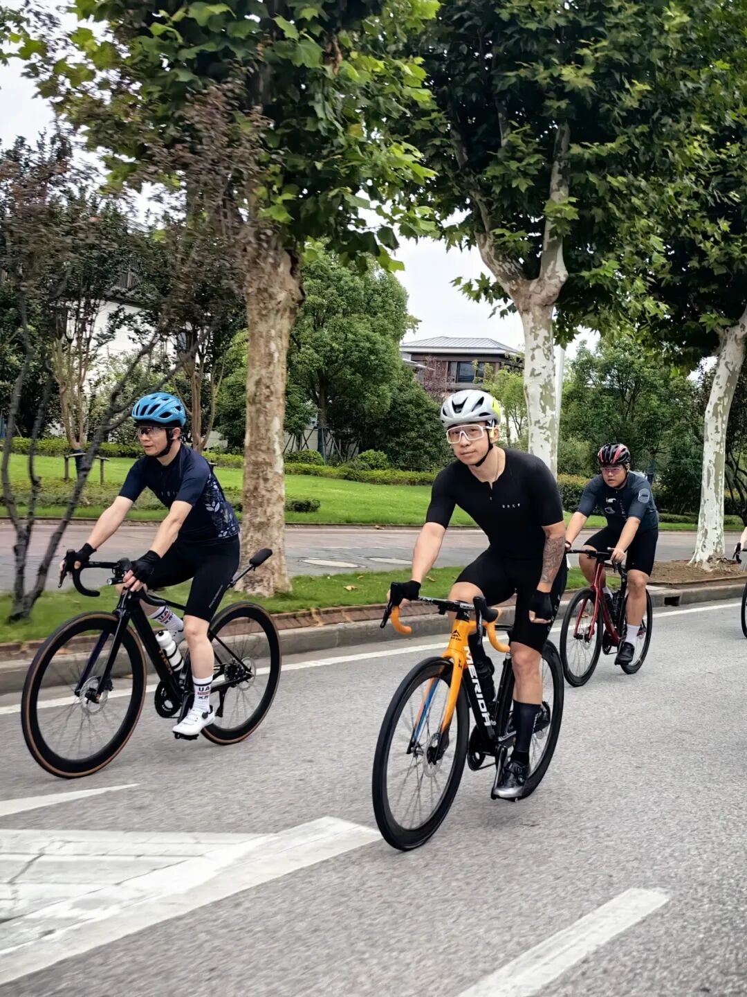 MCC927朱家角稻香咖啡骑