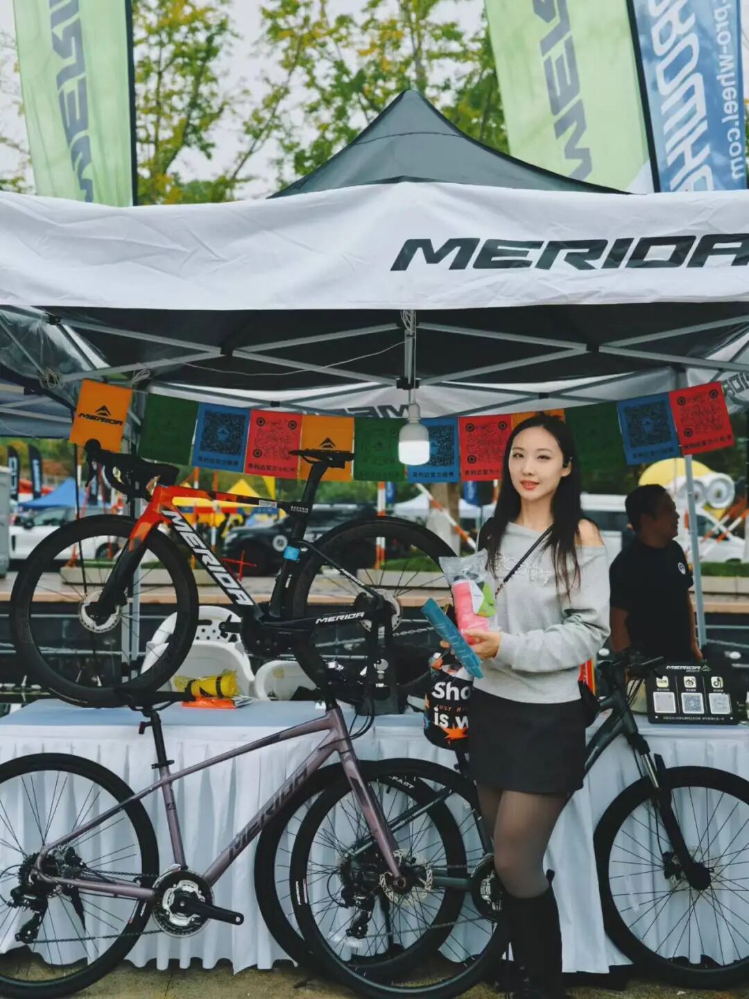 [2025-11-11]美利达自行车携手第十九届环千岛湖自行车赛共同探索骑行的快乐