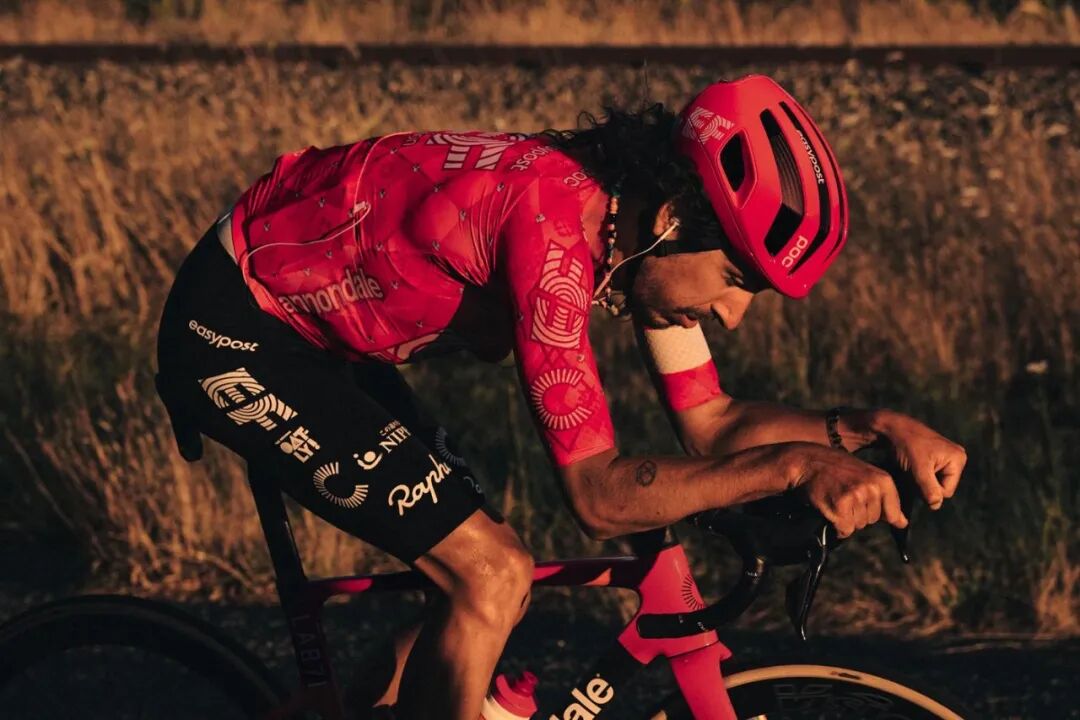 [2025-02-23]拉克兰莫顿再创新纪录单日骑行艰难的648公里