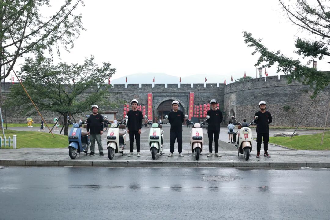 [2023-06-21]长跑E1不止百公里五星钻豹里程挑战赛燃情开赛用科技创新书写绿色出行新骑迹