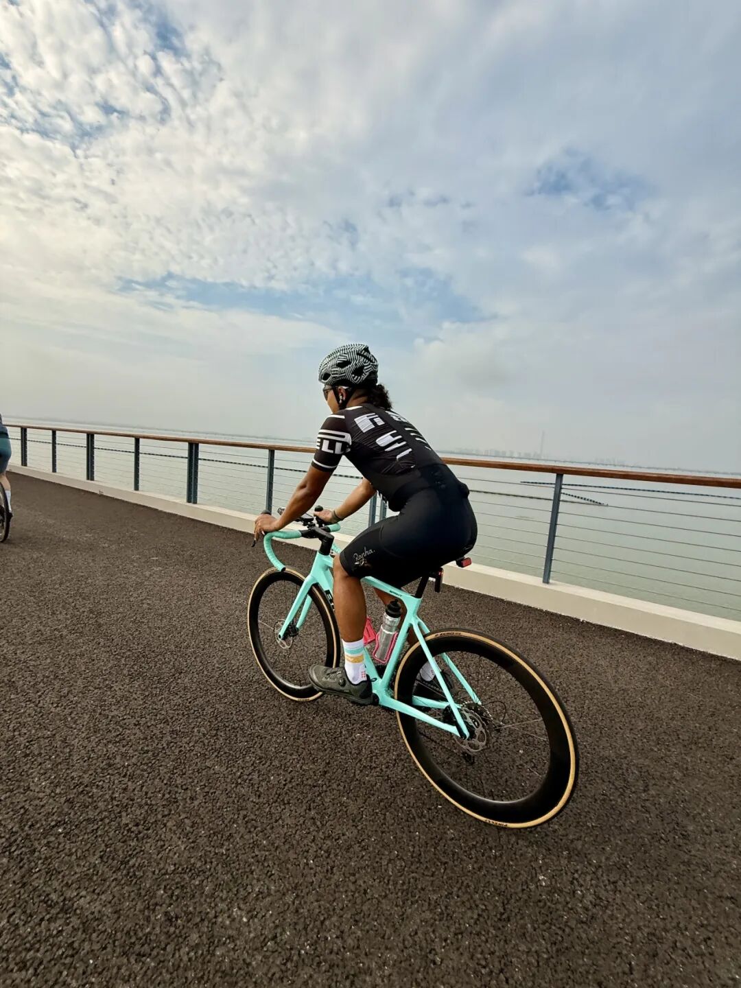 MCC921浦东机场咖啡骑