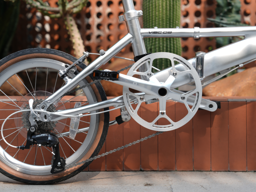 [2025-09-26]经典复刻荣耀归来YRA693折叠车开启骑行探索之旅