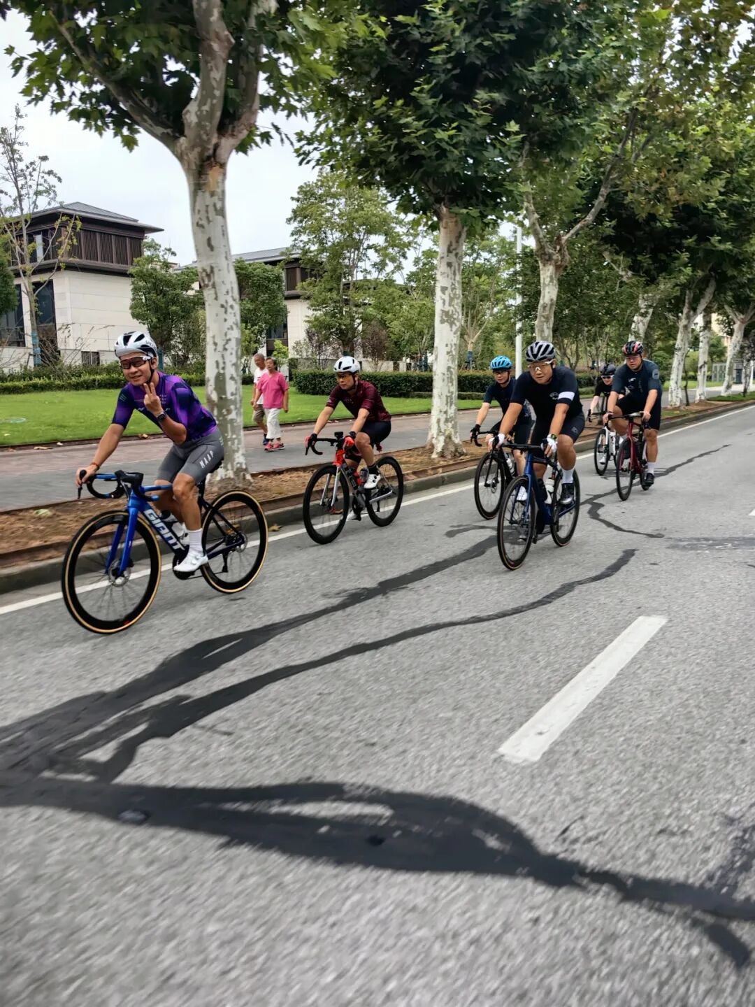 MCC927朱家角稻香咖啡骑