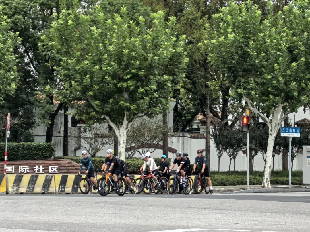 MCC927朱家角稻香咖啡骑