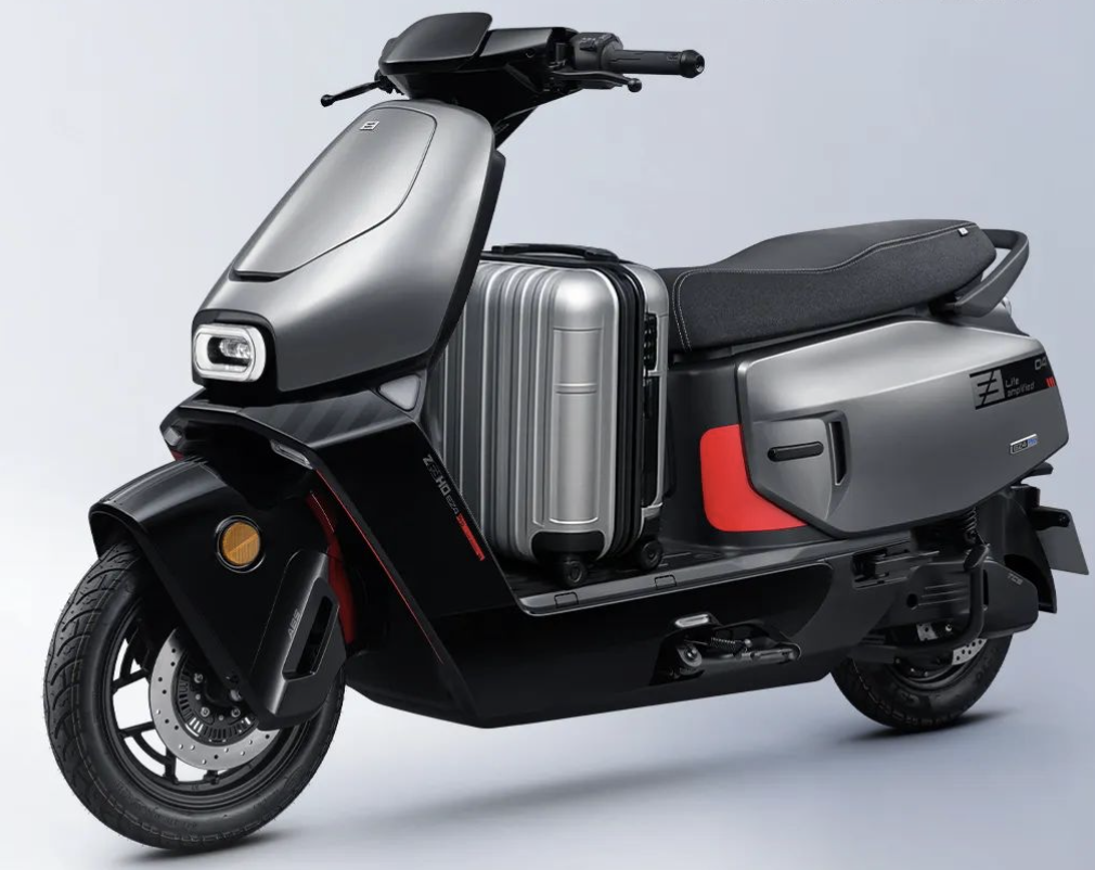 从“颠覆者”到“价格屠夫”，小牛电动的“自我革命”：高端品牌为何向性价比低头？