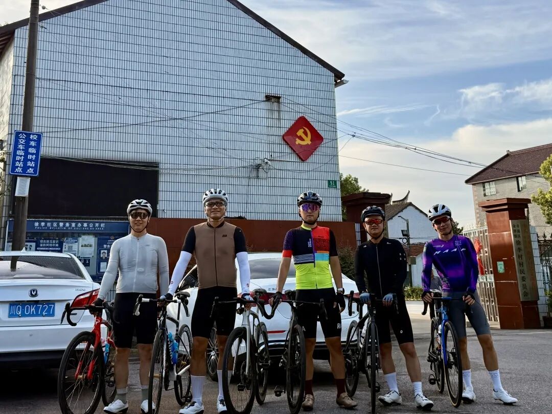 MCC724G530晨骑苗江路绕圈