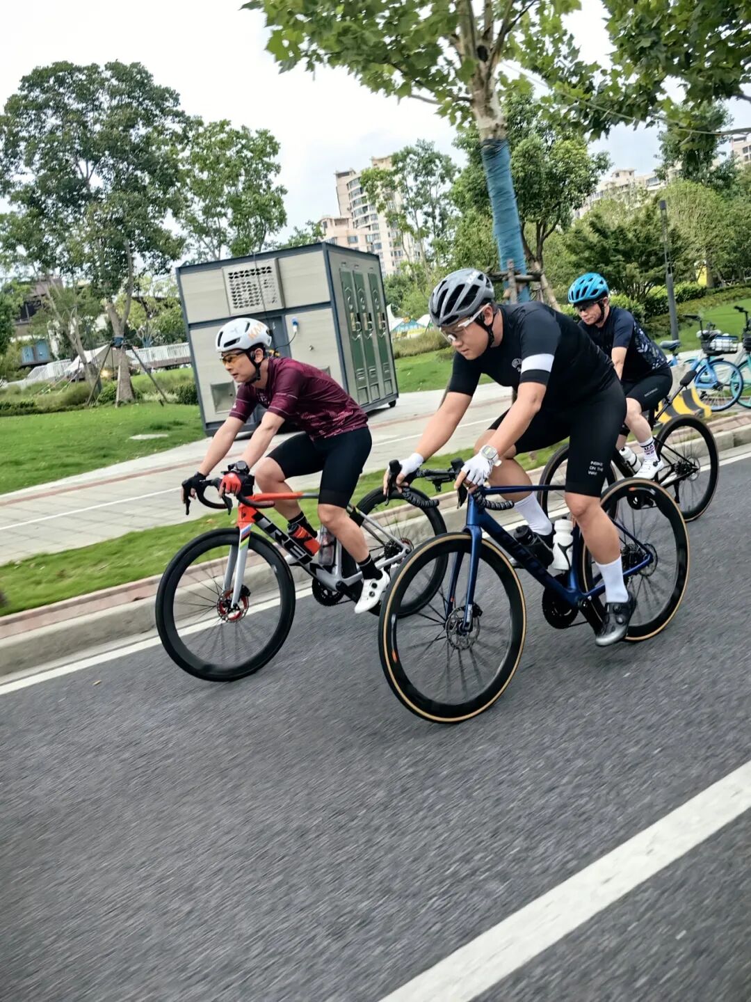 MCC927朱家角稻香咖啡骑