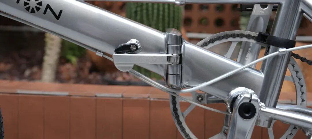 [2025-09-26]经典复刻荣耀归来YRA693折叠车开启骑行探索之旅