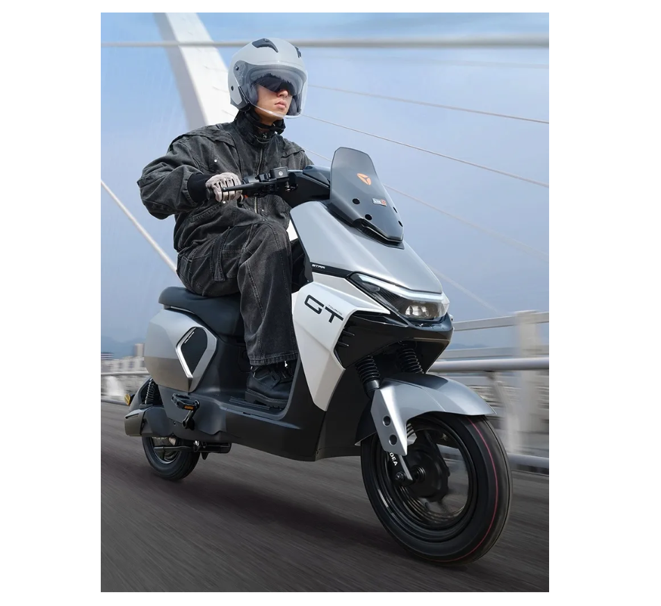 【测试】从“颠覆者”到“价格屠夫”，小牛电动的“自我革命”：高端品牌为何向性价比低头？