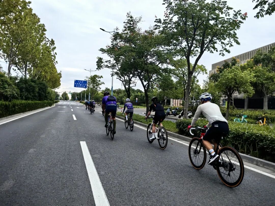 MCC927朱家角稻香咖啡骑