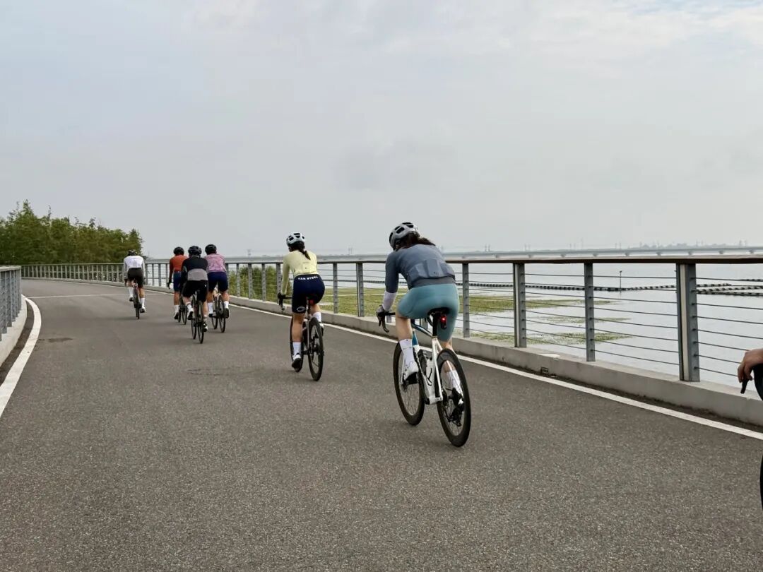 MCC921浦东机场咖啡骑