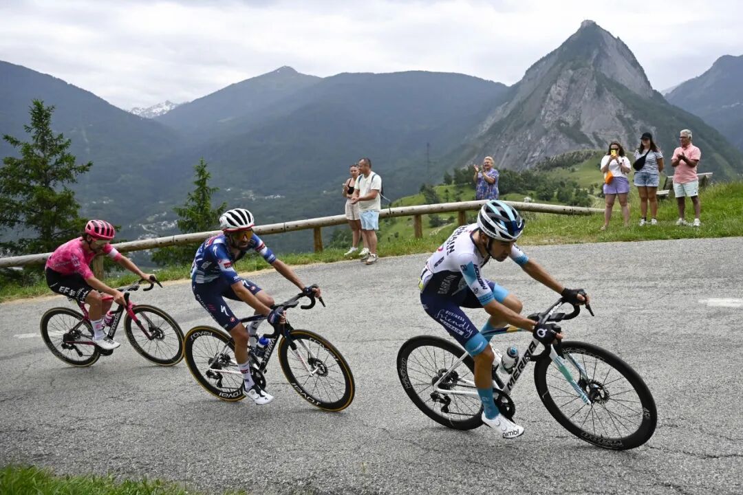 [2025-06-16]巴林胜利车队勇夺环多菲内第8赛段冠军