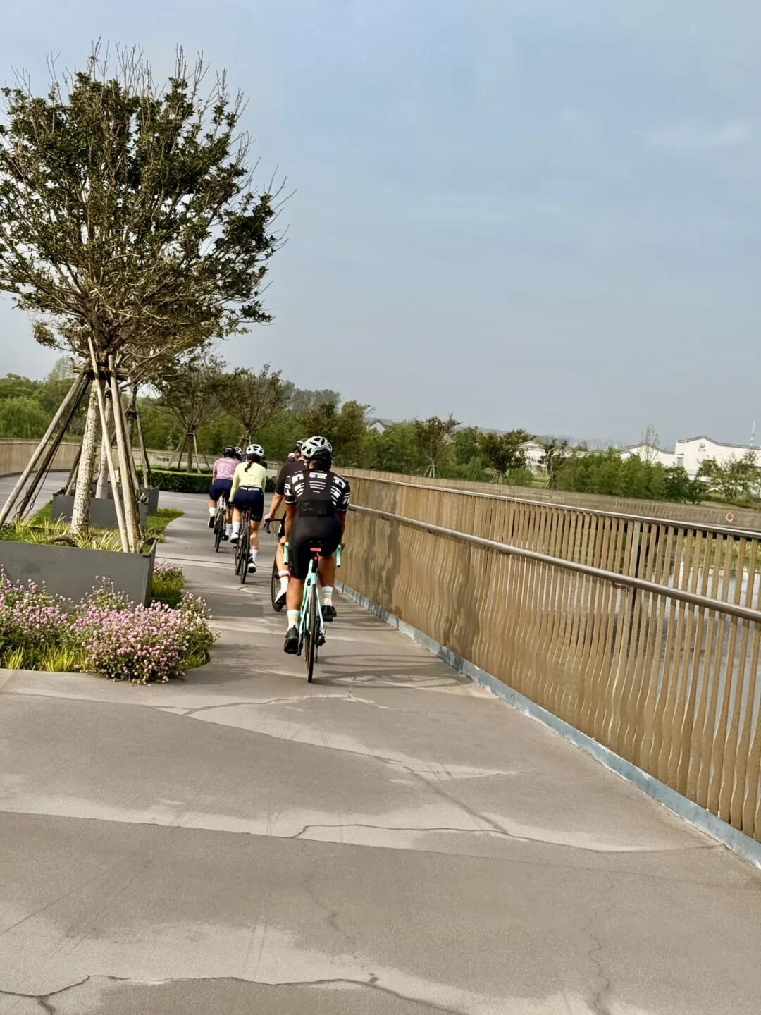 MCC921浦东机场咖啡骑