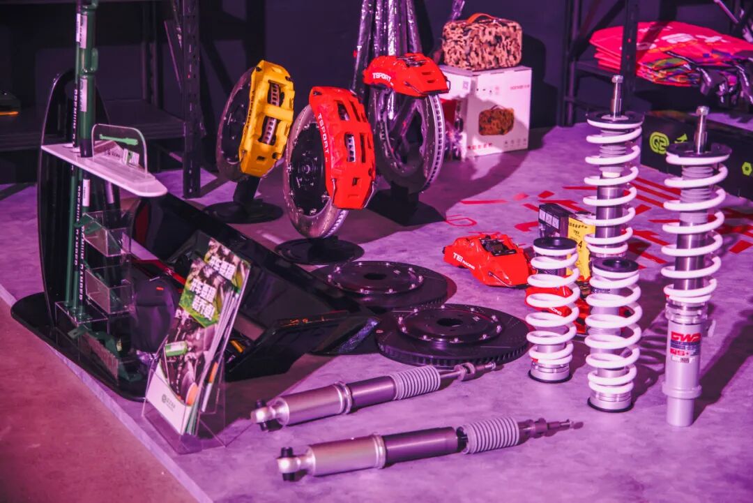 [2025-07-22]跨界共生骑遇未来DAHON大行奇瑞iCAR联名活动正式启幕开启42出行新风尚