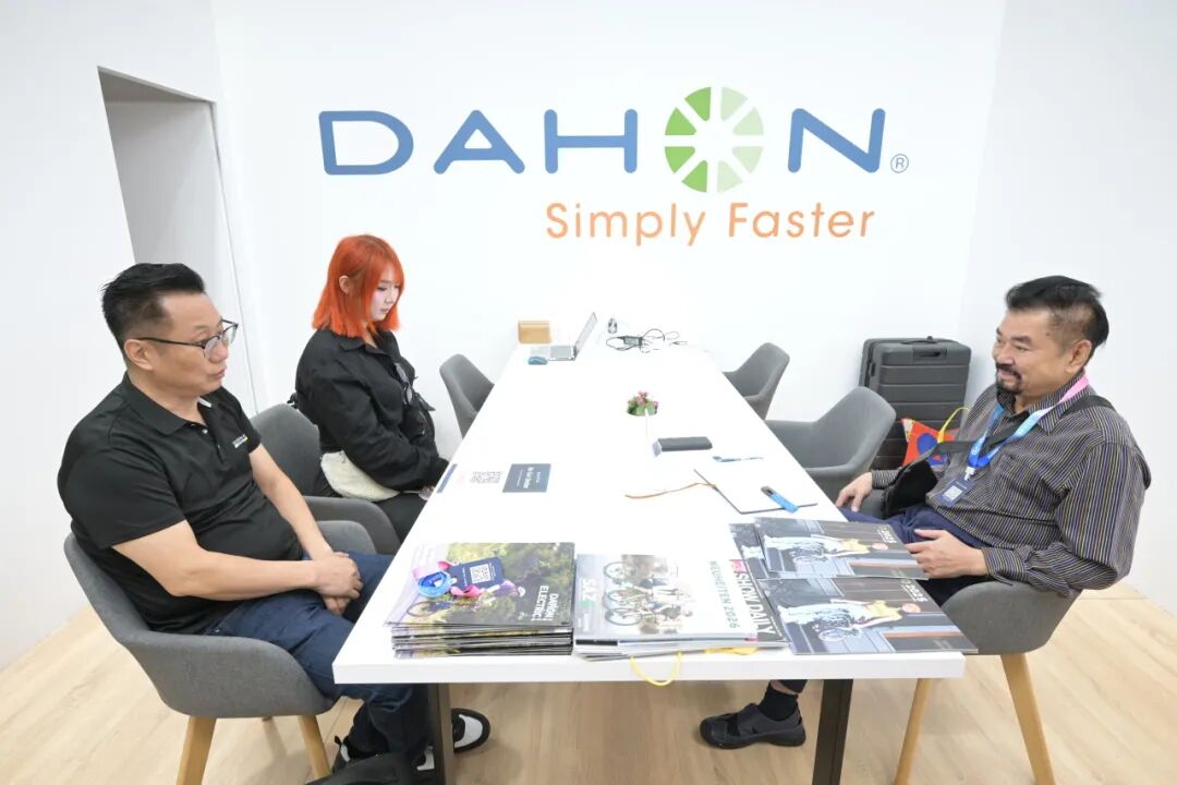 [2025-06-26]韩博士领军DAHON大行携快车道技术新品强势登陆EUROBIKE2025报道