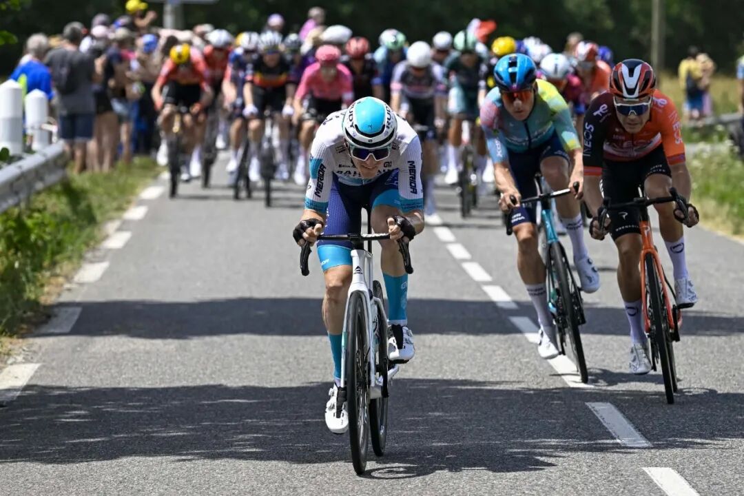 [2025-07-23]环法第16赛段风秃山决战巴林胜利车队摘得季军