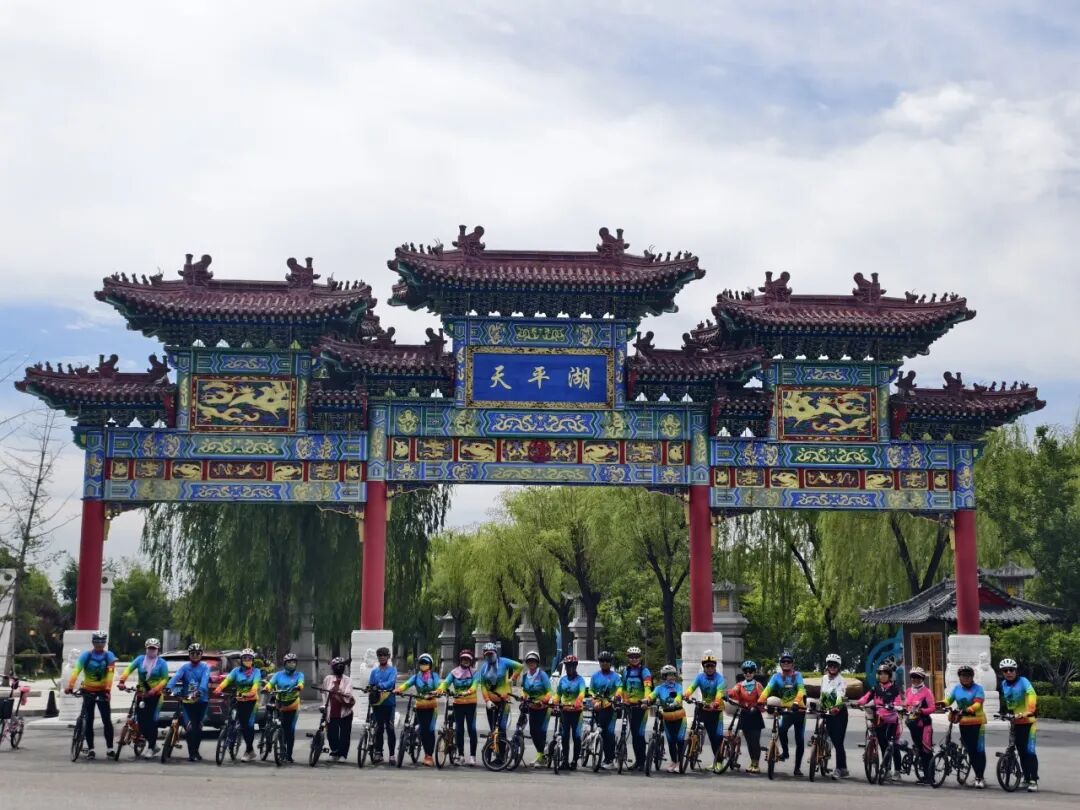 [2025-11-11]骑行风尚席卷全城探索你身边的大行低碳行华东地区