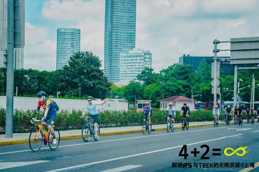 MCC724G530晨骑苗江路绕圈