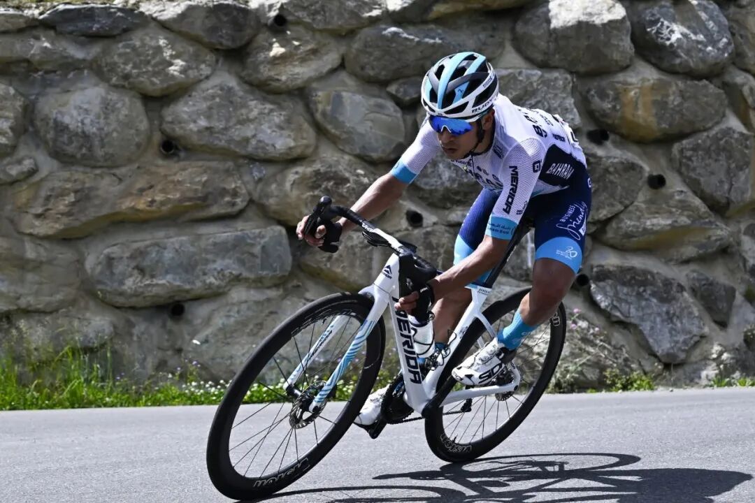 [2025-06-16]巴林胜利车队勇夺环多菲内第8赛段冠军