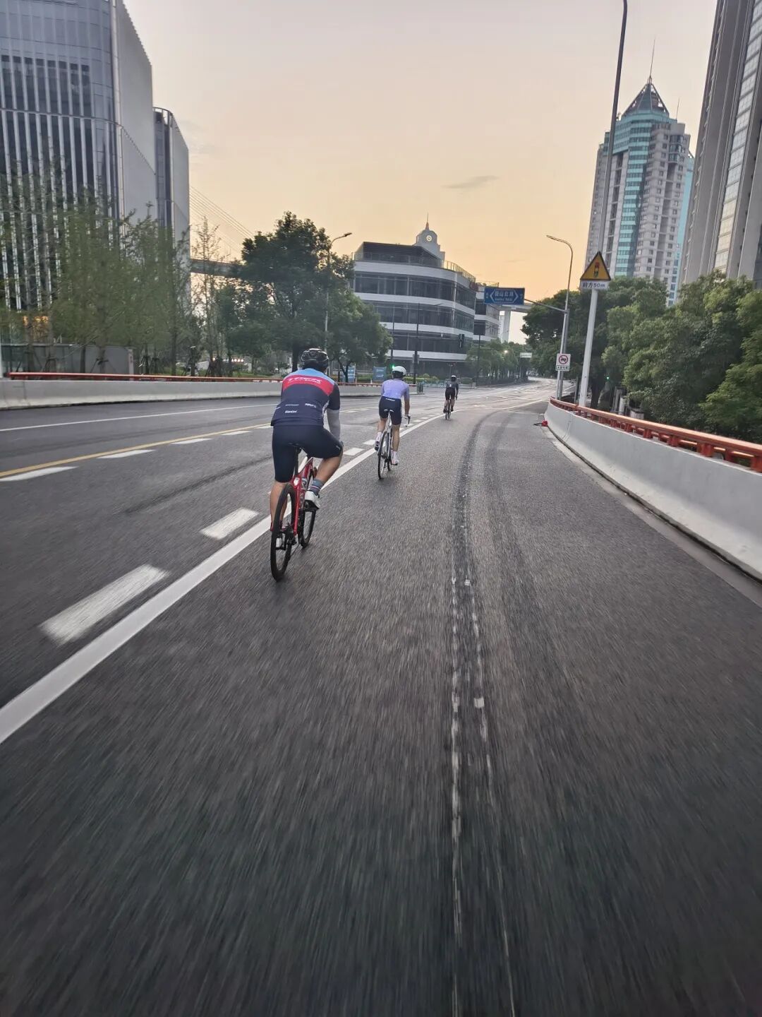 MCC89G530浏河阅兵台看日出