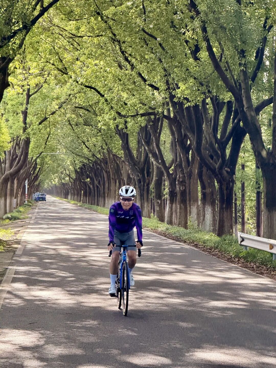 MCC724G530晨骑苗江路绕圈