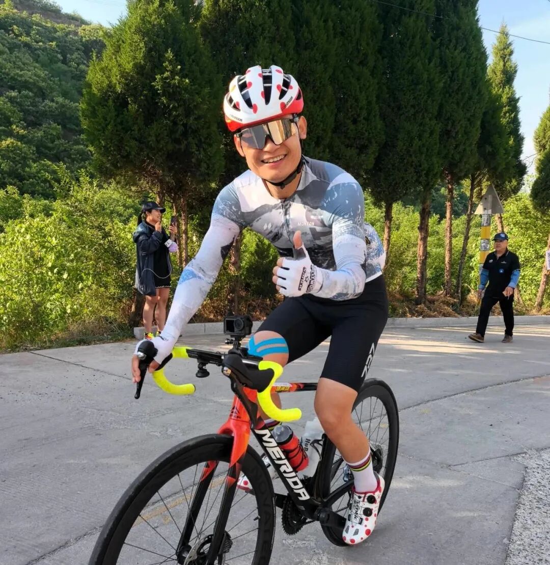 [2025-05-26]两千车友征峰破界2025中大健身美利达杯13山不间断骑行挑战圆满落幕