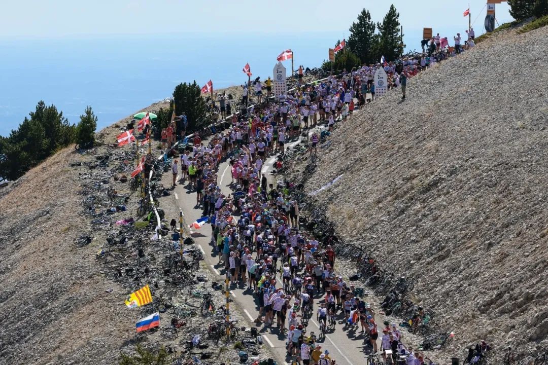 [2025-07-23]环法第16赛段风秃山决战巴林胜利车队摘得季军