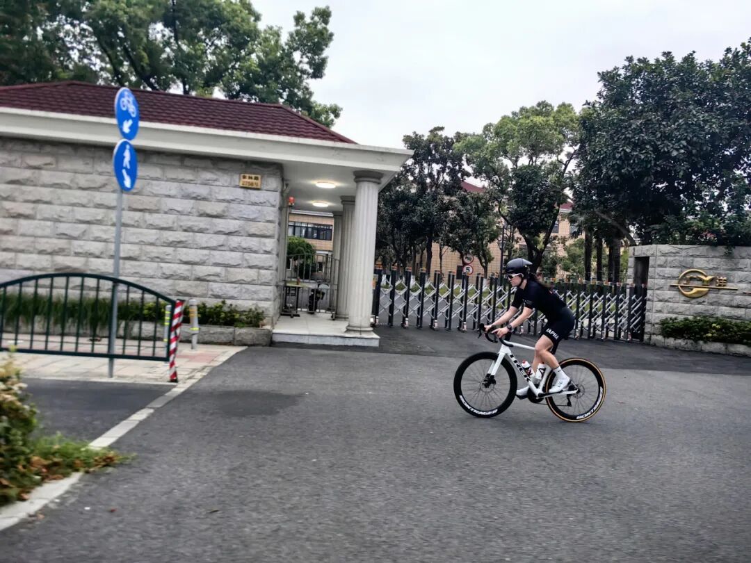 MCC927朱家角稻香咖啡骑