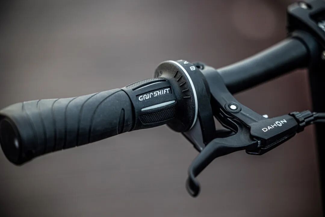 终极大魔王经典再续ARCHERP8折叠车横向测评