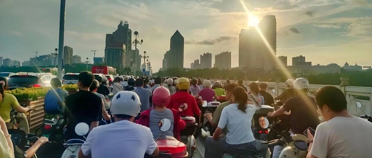 困在系统里的电动两轮车:热血和未来在哪里?