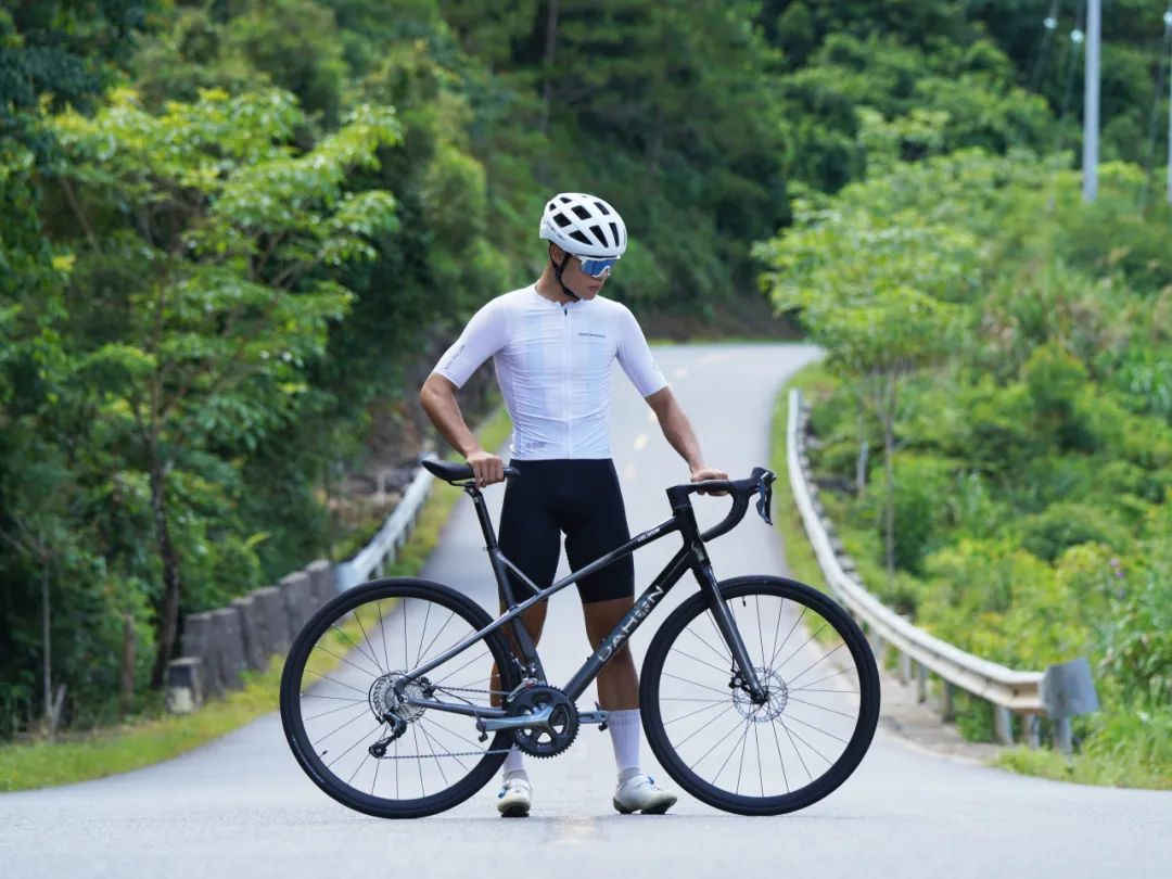 轻驰出发探索新世界DAHON大行公路车Vélodon