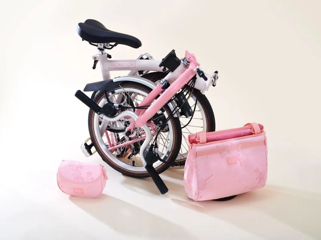[2024-02-29]BROMPTON推出限定樱花粉骑它去赏花