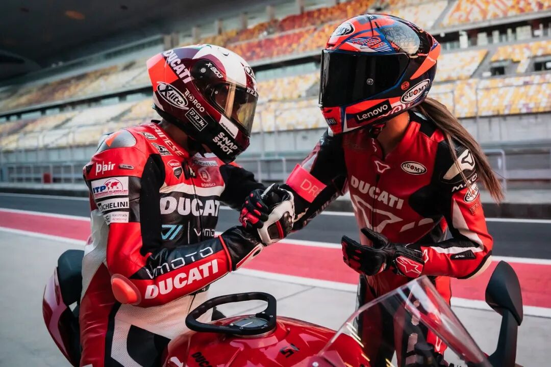 [2024-10-08]与荣耀同行驰骋赛道巅峰