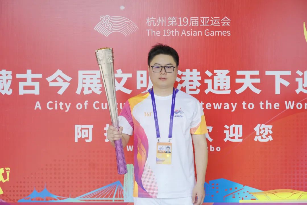 大国动力绿色传递立马大动力电动车亚运火炬传递圆满成功