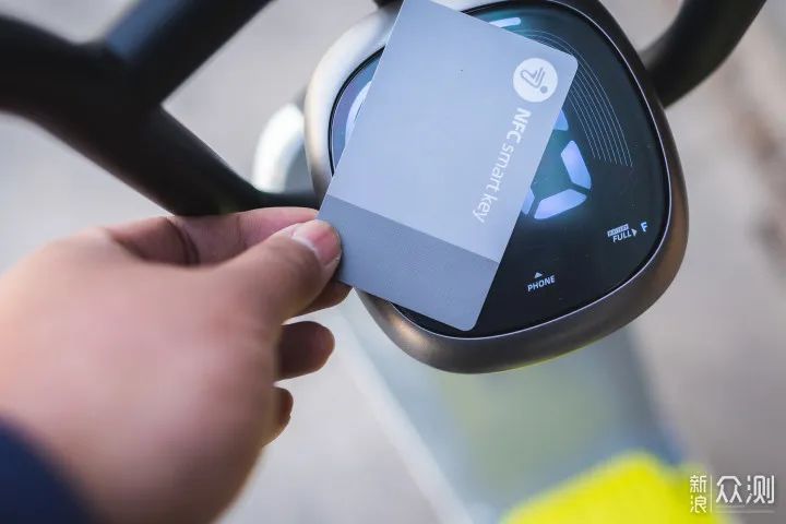 九号电动车C40用智能颠覆你对电动车的认知