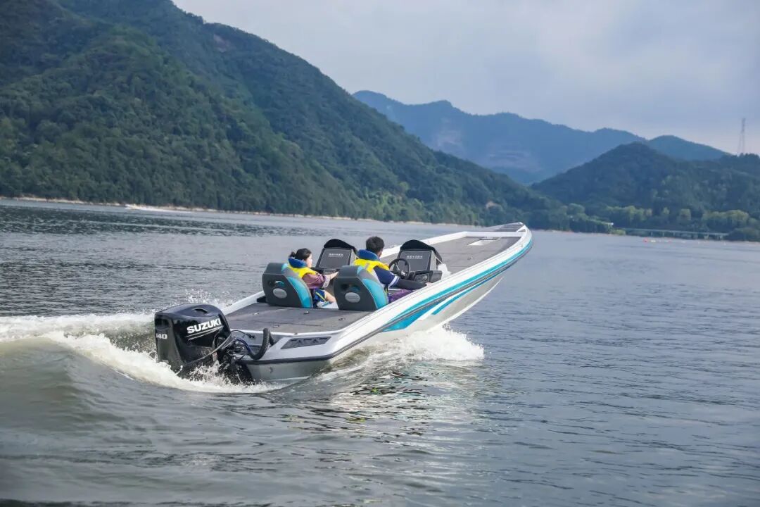 [2025-09-30]助力内陆水域旅游发展2025铃木船外机内陆市场产品试驾推荐会