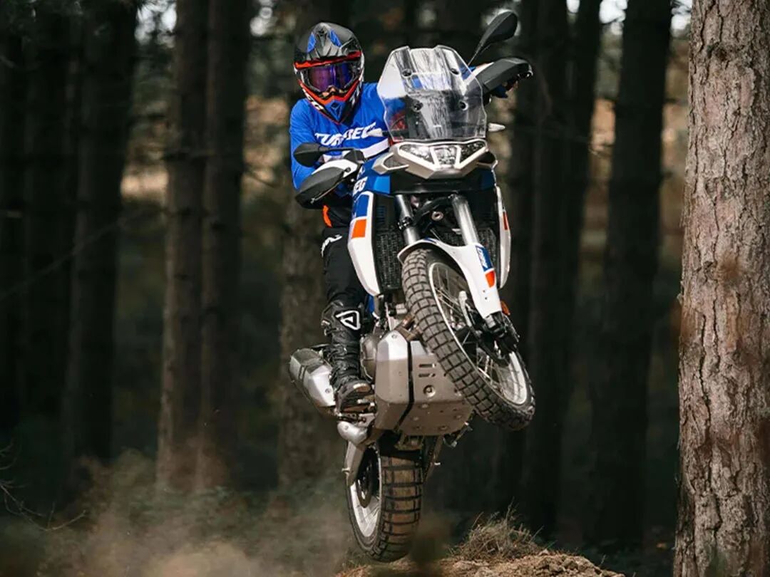 [2023-11-17]野性的呼唤自由的回响ApriliaTuareg660